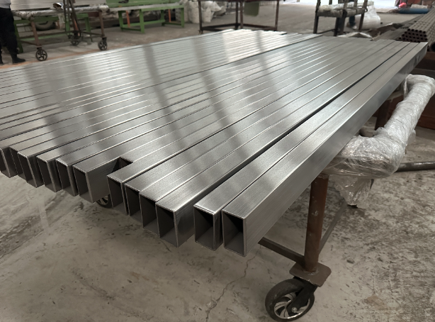 河北新能源汽车用不锈钢方管 现货